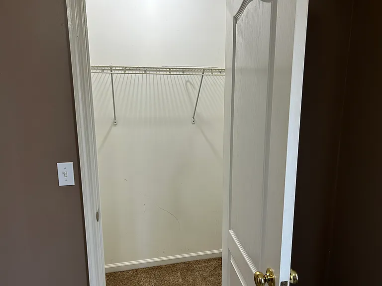 608 Kuhne St — Photo 10