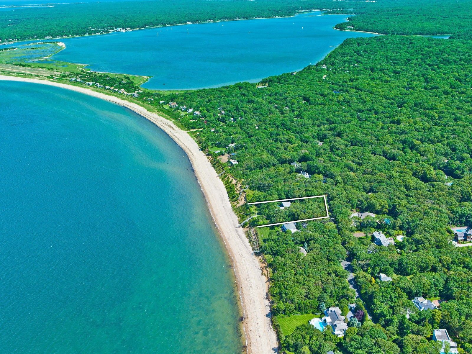 22 Hedges Banks Dr, East Hampton, NY 11937 Out East