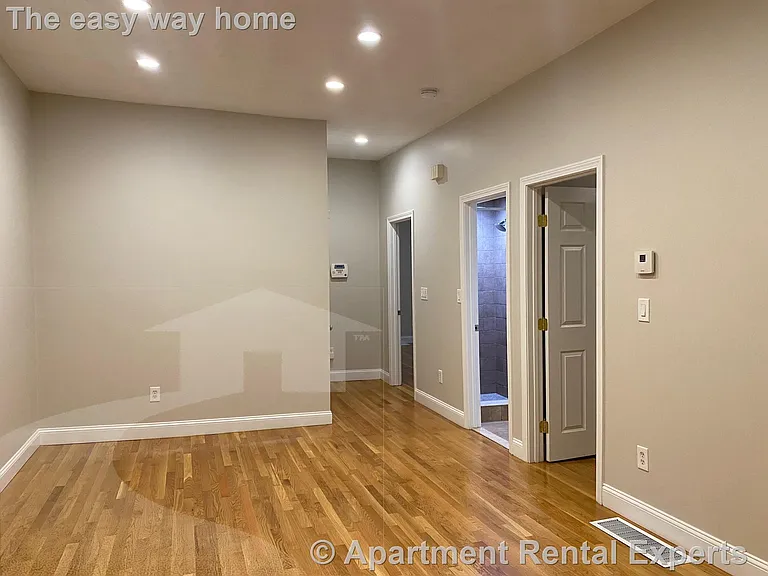 13 Brighton St #3 — Photo 12