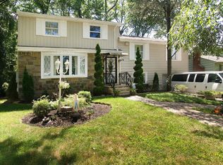 392 Marlboro Rd, Englewood, NJ 07631