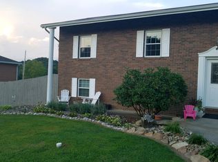 140 Debbie Dr, Gallipolis, OH 45631