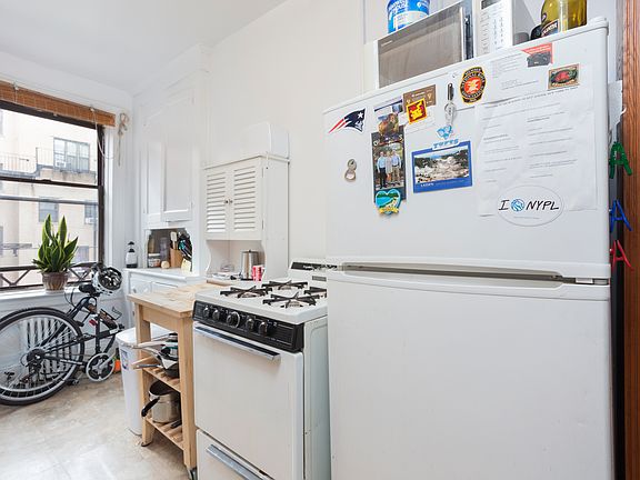 2nd image of 353 E 18th St #2B