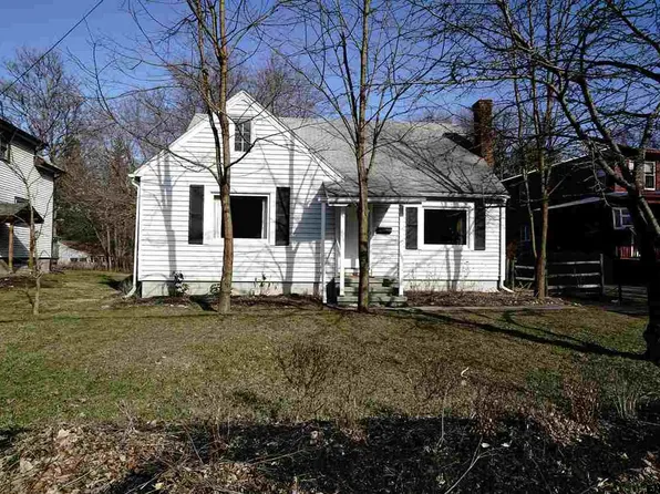 18 Borthwick Ave, Delmar, NY 12054