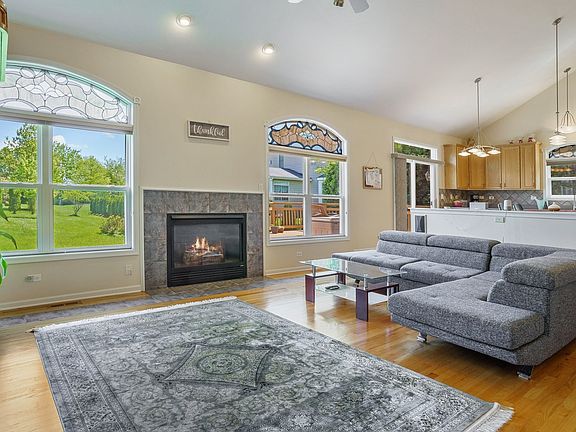 5th image of 8082 Orchard Cmns E