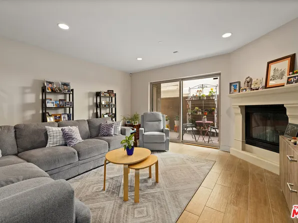 8238 W Manchester Ave APT 108, Playa Del Rey, CA 90293