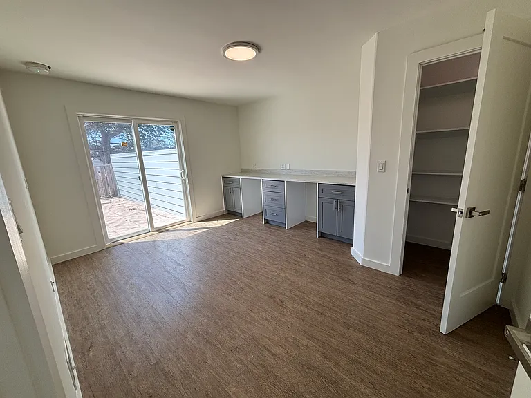 265 Lobos St — Photo 8