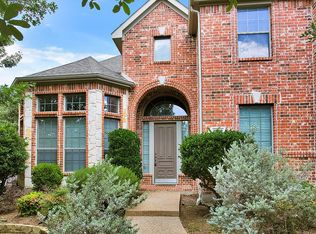 2432 Lakewood Dr, Grand Prairie, TX 75054