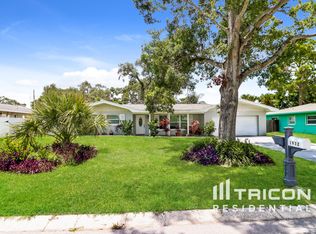 1932 Souvenir Dr, Clearwater, FL 33755