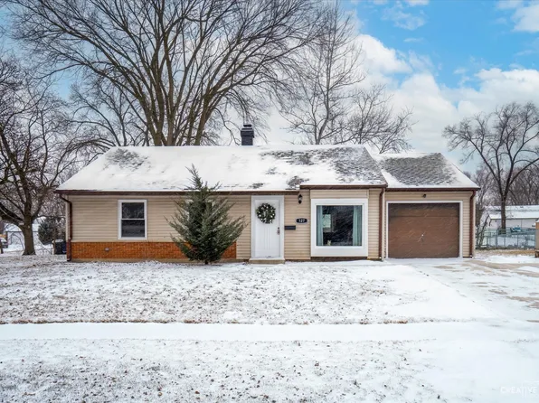 127 Crestwood Dr, Streamwood, IL 60107