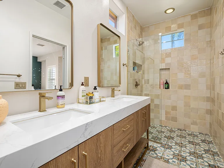 45168 Coeur Dalene Dr — Photo 20