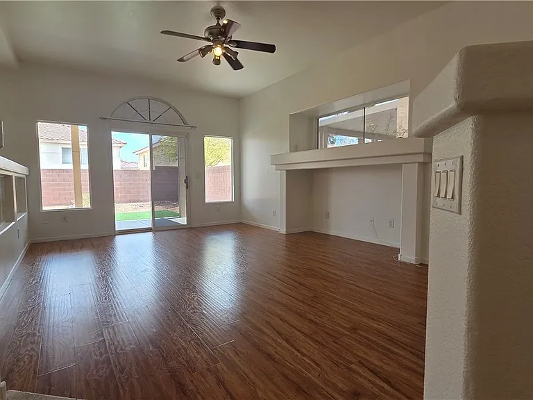 7642 Good Fortune Ct — Photo 3