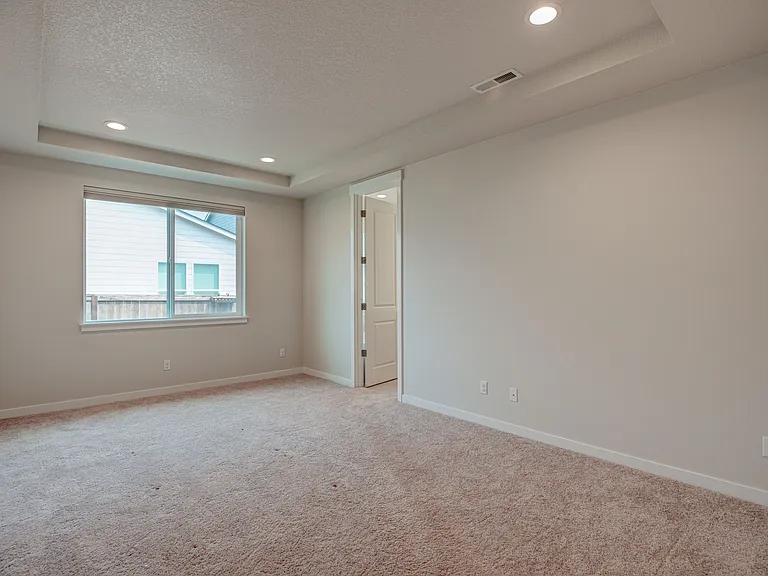 4102 NE 186th St — Photo 33