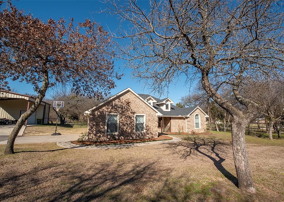 1st image of 137 Miramar Cir