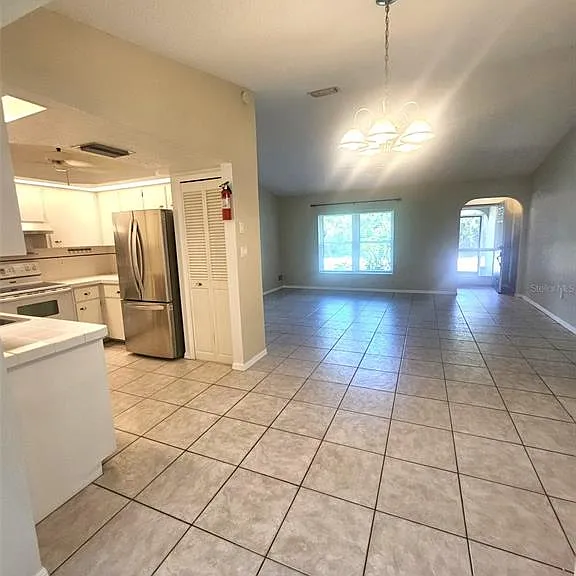 23123 Glen Ave — Photo 10