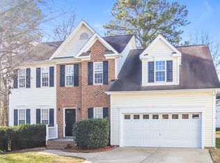 5820 Waterford Landing Ct, Raleigh, NC 27610