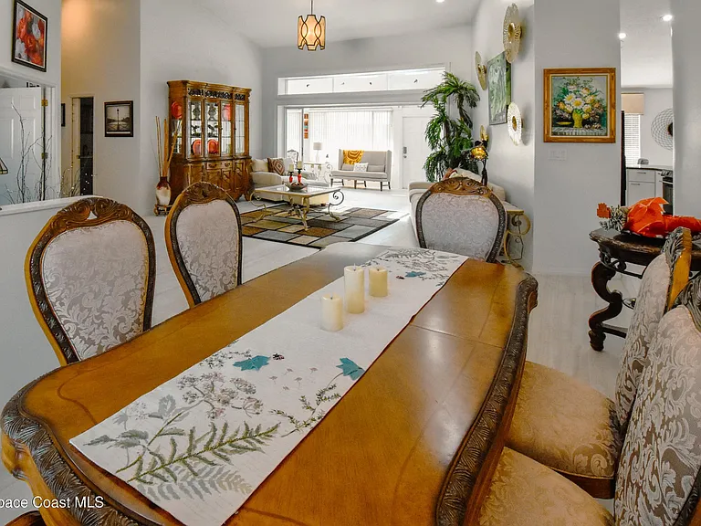 101 Island Grove Dr — Photo 10