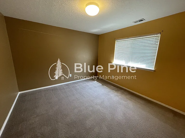 3709 E 20 N — Photo 13
