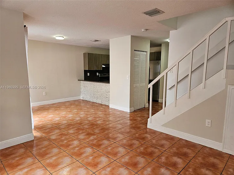 6235 Kendale Lakes Cir #237 — Photo 9