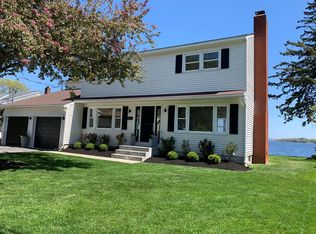 211 Champlain Dr, Plattsburgh, NY 12901