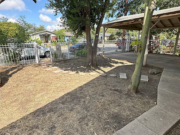 2nd image of 2326 Valencia