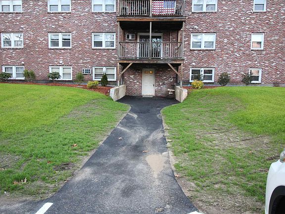 3rd image of 13 Charleston Ave APT 39