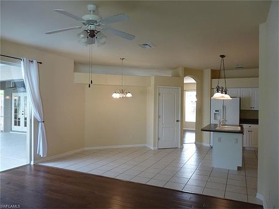 4th image of 4314 SW 18th Pl