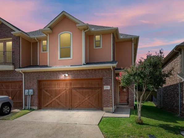 225 Corinna Ct, Hurst, TX 76053