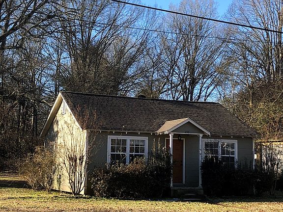 3rd image of 210 East St