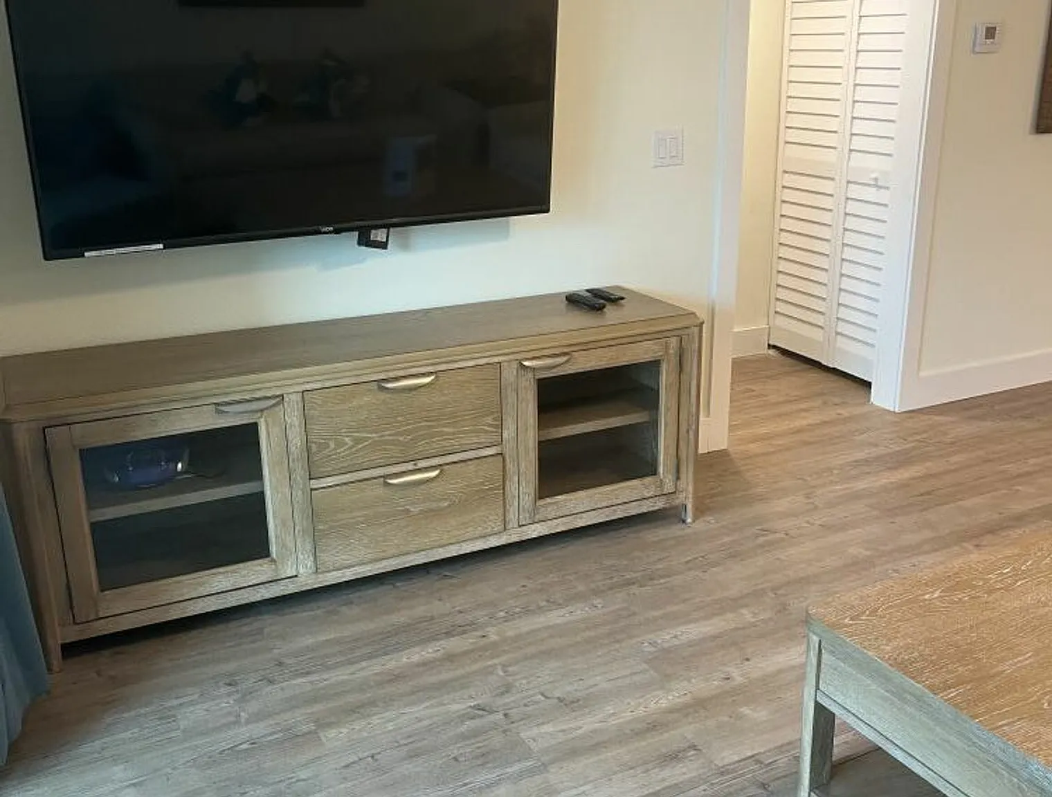 2 bed, 2.0 bath, 1345 sqft, $4,723 — Photo 2