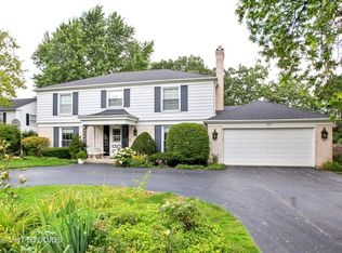 1354 Williamsburg Dr, Northbrook, IL 60062