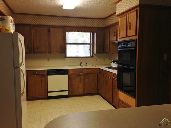 2nd image of 2508 Cedar Creek Dr