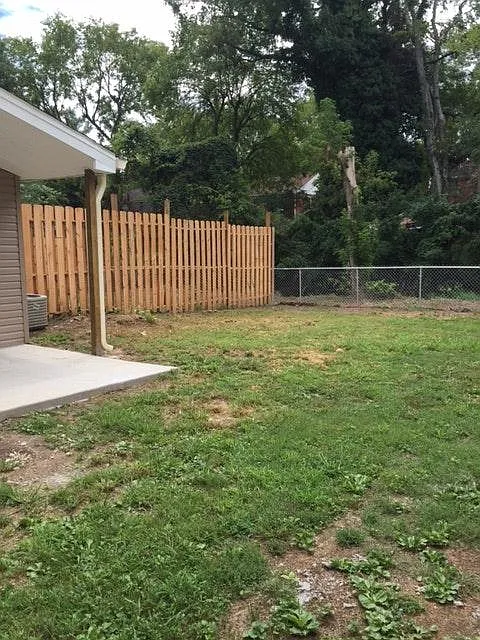 2 bed, 1.5 bath, 1050 sqft, $1,695 — Photo 2