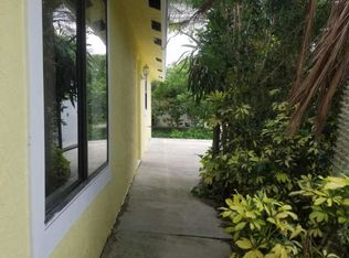 462 NE Midvale St, Port Saint Lucie, FL 34983