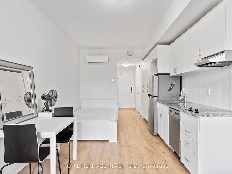 1800 Simcoe St N #307 — Photo 10