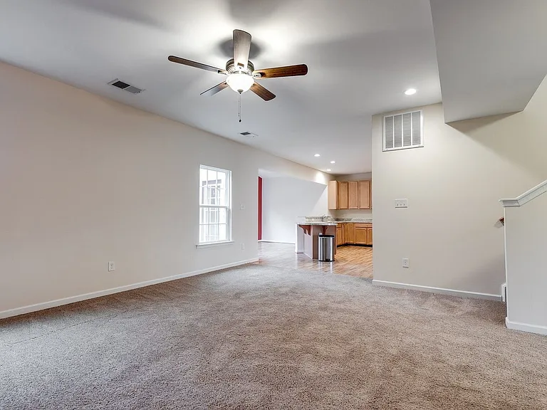 5920 Regal Crest Ter — Photo 10