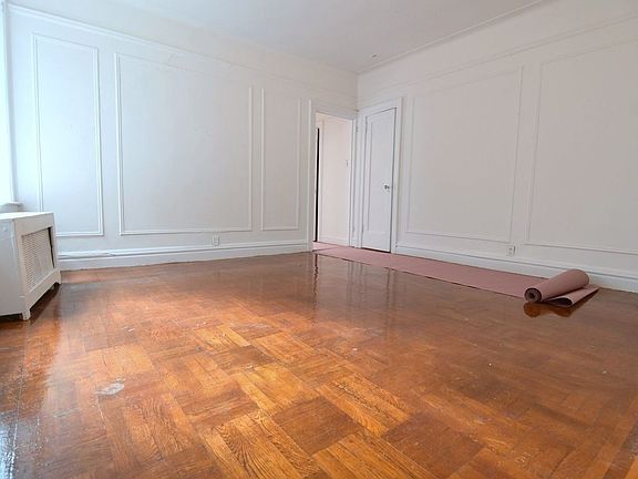 2nd image of 835 W 176th St APT 4H