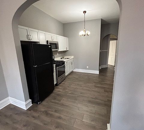 3rd image of 2234 Eutaw Pl Unit 2