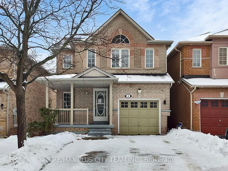 4 Slessor Ln — Photo 1