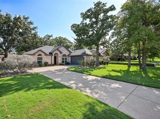 1264 Stonehill Ct, Kennedale, TX 76060