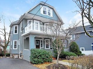 169 Mystic St #1, Arlington, MA 02474