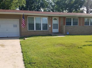 1355 Bobbinray Ave, Florissant, MO
