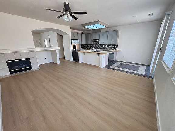 2nd image of 1823 Van Gogh Ln