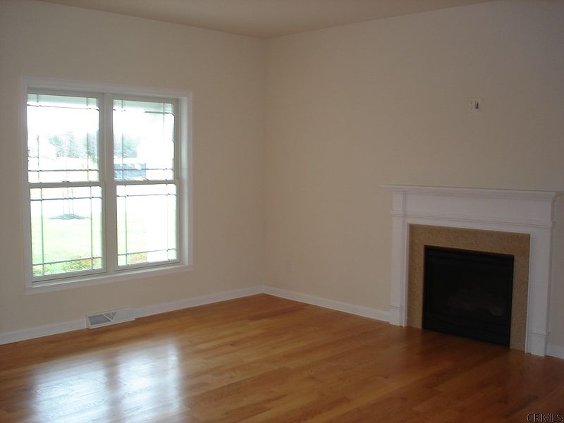 4th image of 6 MORGAN Road