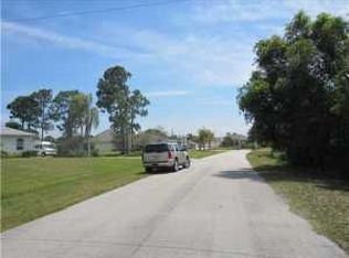 2674 SE Hamden Rd, Port Saint Lucie, FL 34952