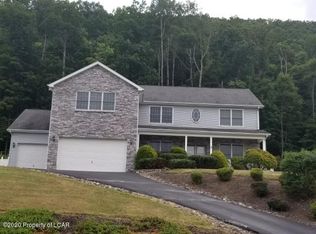 155 Rhedwood Ave, Sugarloaf, PA 18249
