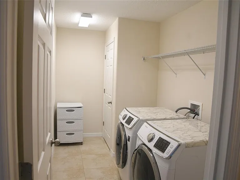 1372 Mill Stream Ln — Photo 28