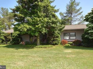 2284 Hossler Rd, Manheim, PA 17545