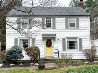 76 Greenaway Rd, Rochester, NY 14610