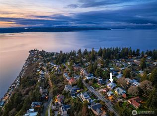 2826 SW 170th St, Seattle, WA 98166