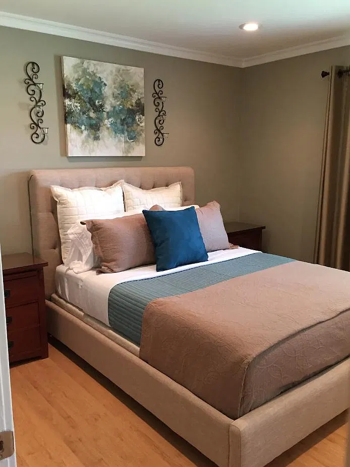 364 Los Robles Cres — Photo 3